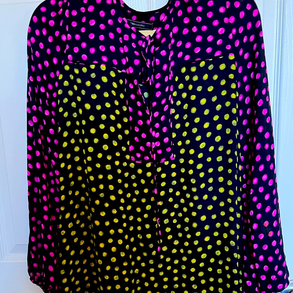 Fun and colorful easy to wear dress. BCBG. Great condition.